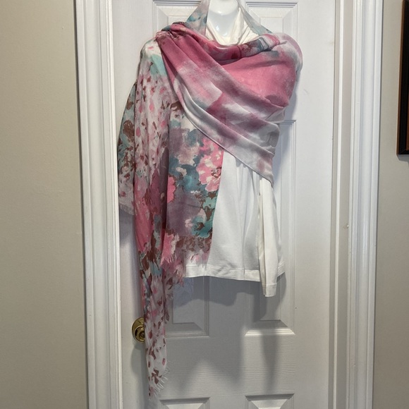 NWOT - Multi-Coloured Rectangular Pashmina Scarf With Soft Fringes - Picture 9 of 9